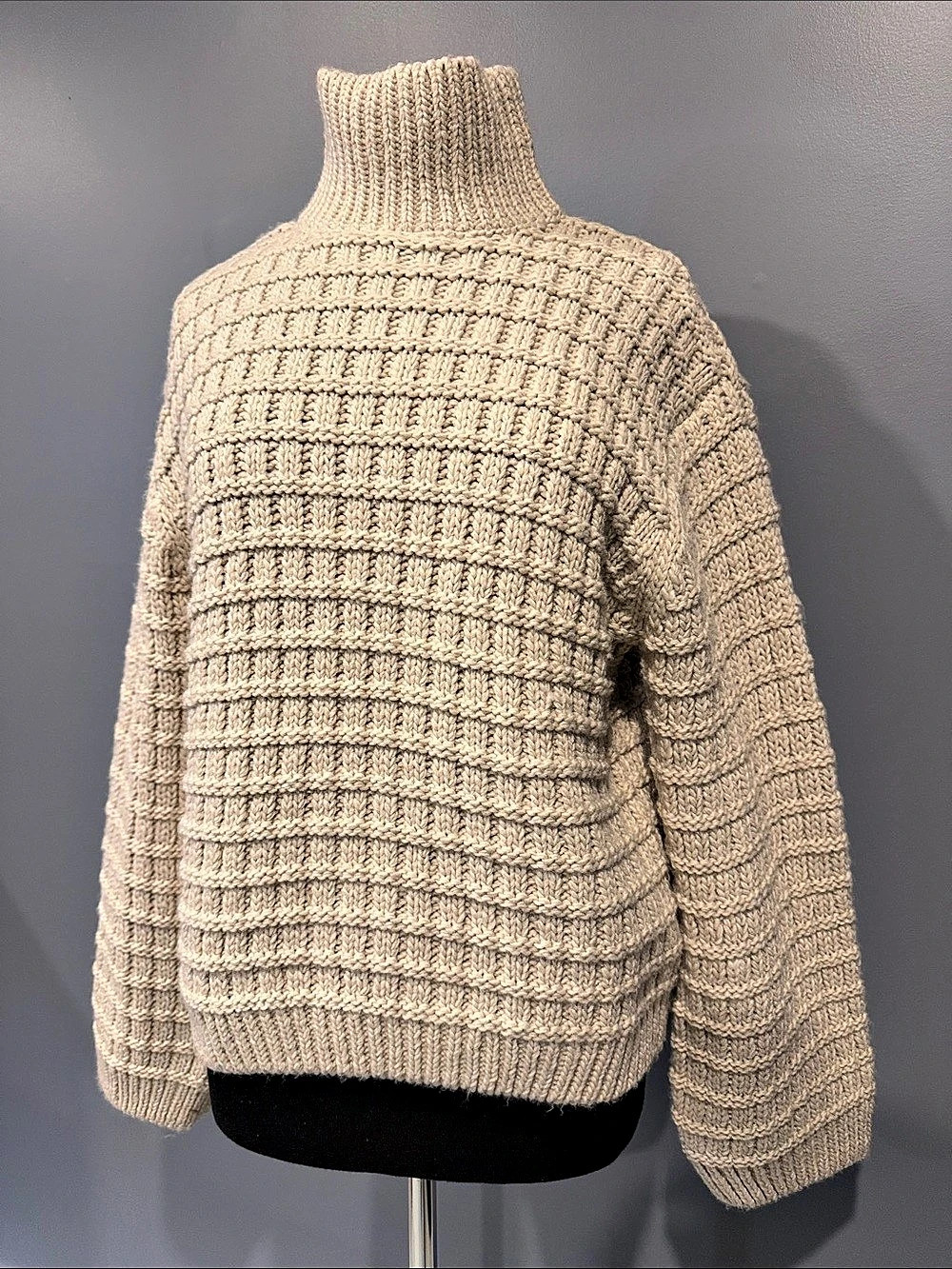 H&M Rib-Knit Mock Turtleneck Sweater Beige Small